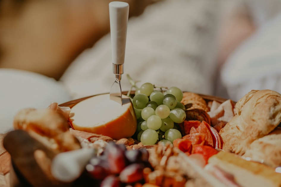 Perfect Pairings for Cheese Platters